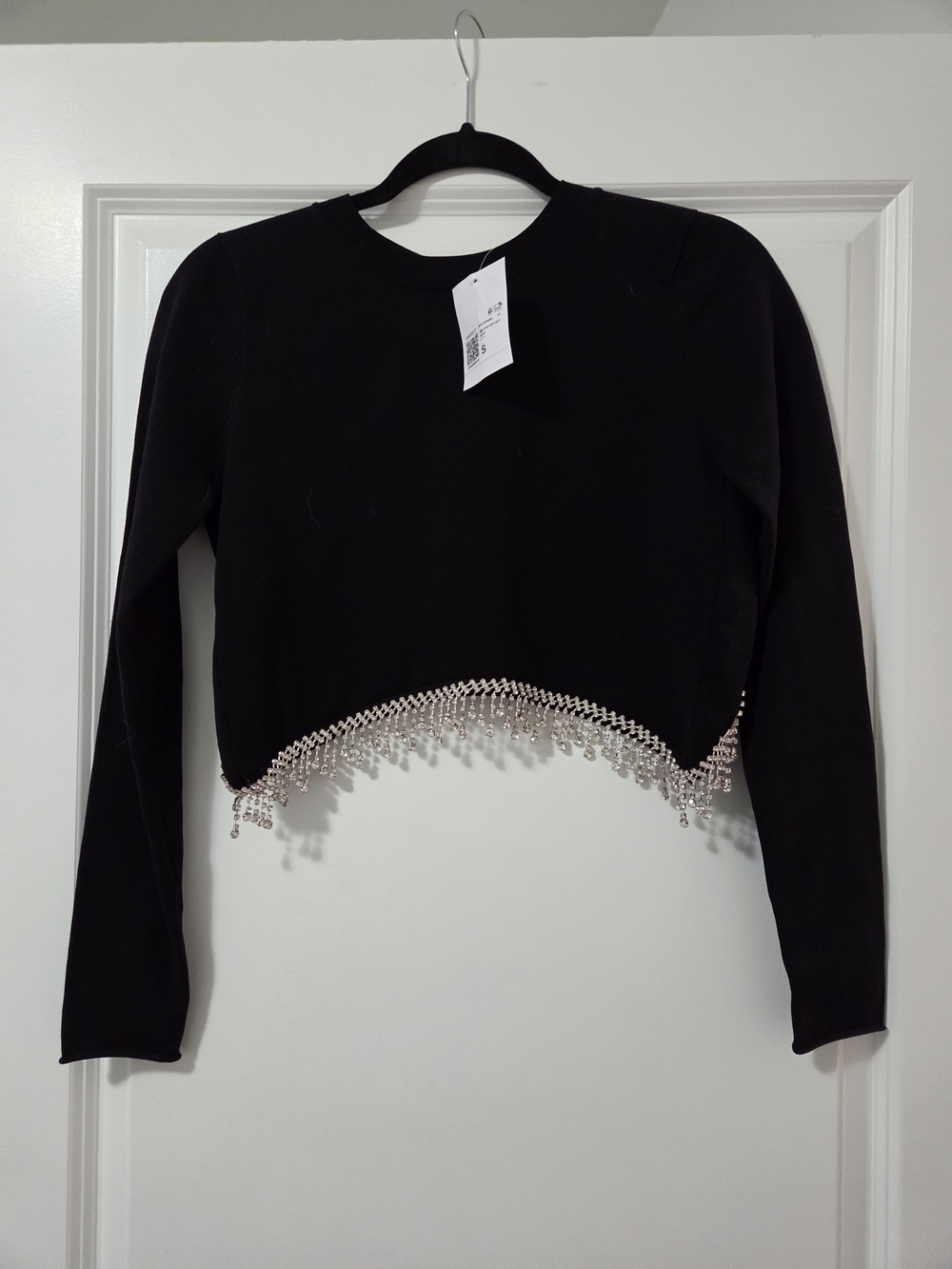 Black Long-Sleeve Cropped Top with Beaded Hem
